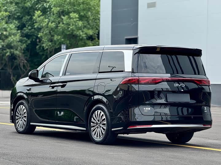 BYD Xia 2025 2025款 DM-i 1.5T 100km 超越型