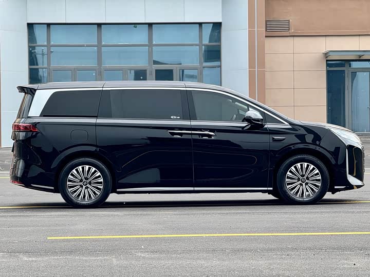BYD Xia 2025 2025款 DM-i 1.5T 100km 超越型