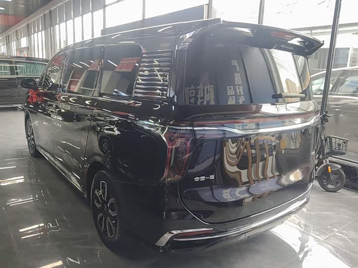 Hongqi HQ9 2023 2023款 2.0T 智联旗享版