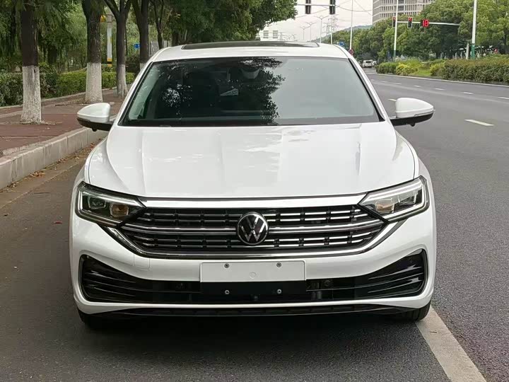 Фото 2 - Volkswagen Sagitar L