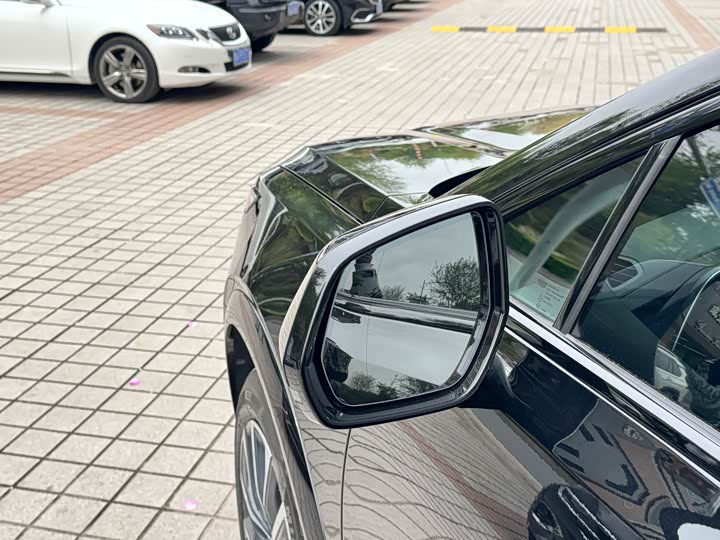 Cadillac XT5 2025 2025款 2.0T 尊贵型