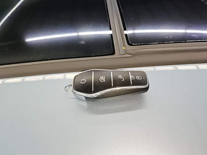 Фото 9 - BYD Han