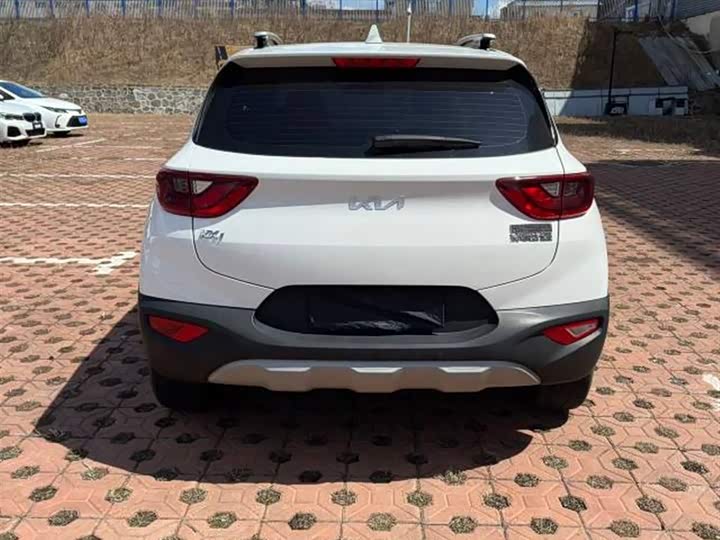 Kia KX1 2021 2021款 1.4L CVT趣享版