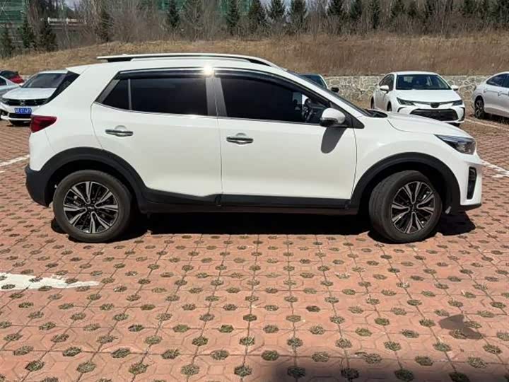Kia KX1 2021 2021款 1.4L CVT趣享版