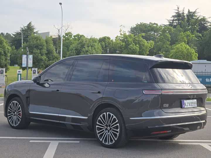 Фото 9 - Nio ES8