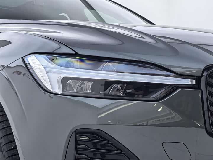 Volvo XC60 2026 2026款 B5 四驱智远运动版
