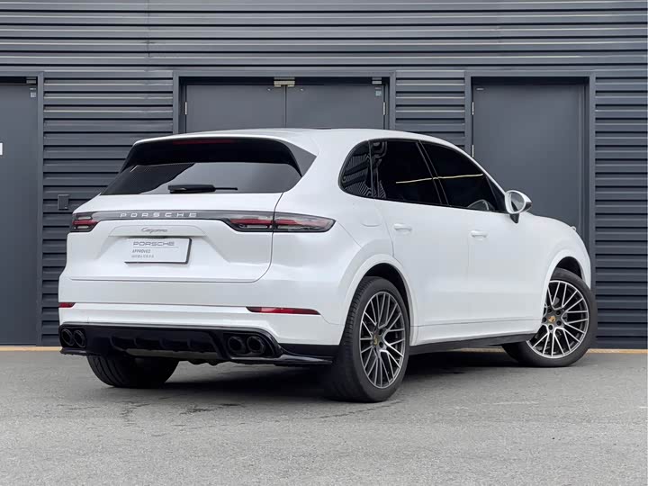 Zdjęcie 2 - Porsche Cayenne
