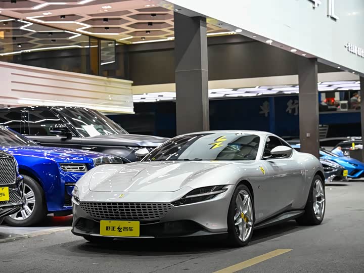Фото 3 - Ferrari Roma