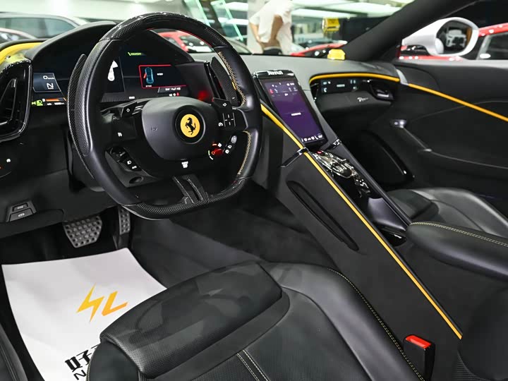 Фото 7 - Ferrari Roma