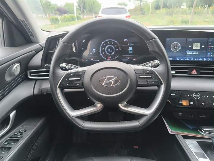 Фото 7 - Hyundai Elantra N line