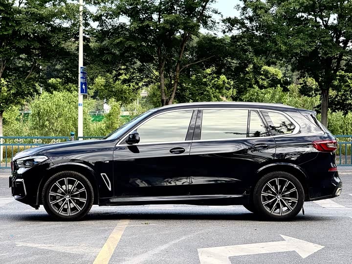 Photo 3 - BMW X5