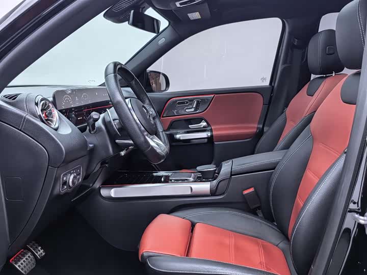 Zdjęcie 8 - Mercedes-Benz GLB-Class AMG