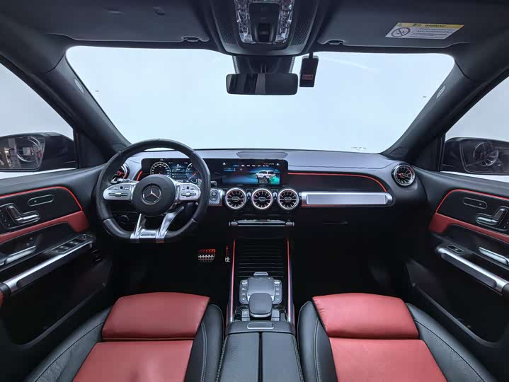 Zdjęcie 9 - Mercedes-Benz GLB-Class AMG
