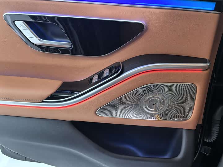 Фото 9 - Mercedes-Benz S-Class
