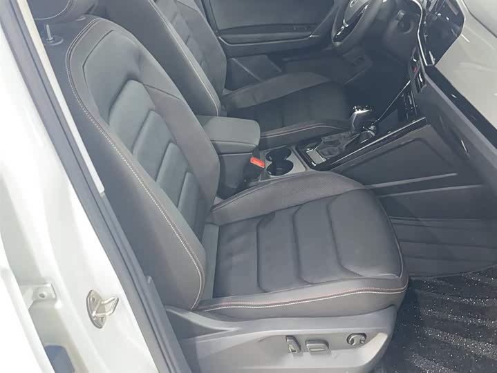 Photo 3 - Volkswagen Tayron