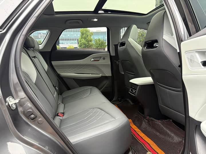 Changan UNI-Z Hybrid 2024 2024款 蓝鲸智电iDD 125km 超越型