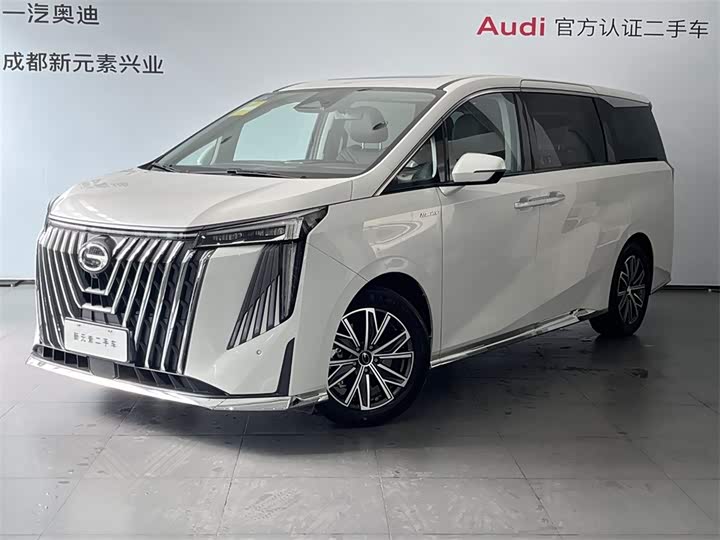 Фото 1 - GAC Trumpchi M8
