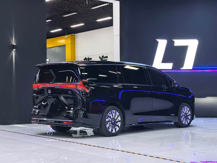 Buick OMPV 2026 2026款 奢享版