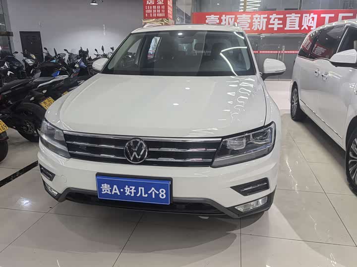 Фото 2 - Volkswagen Tiguan L Pro