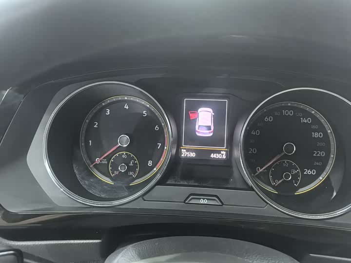 Фото 7 - Volkswagen Tiguan L Pro