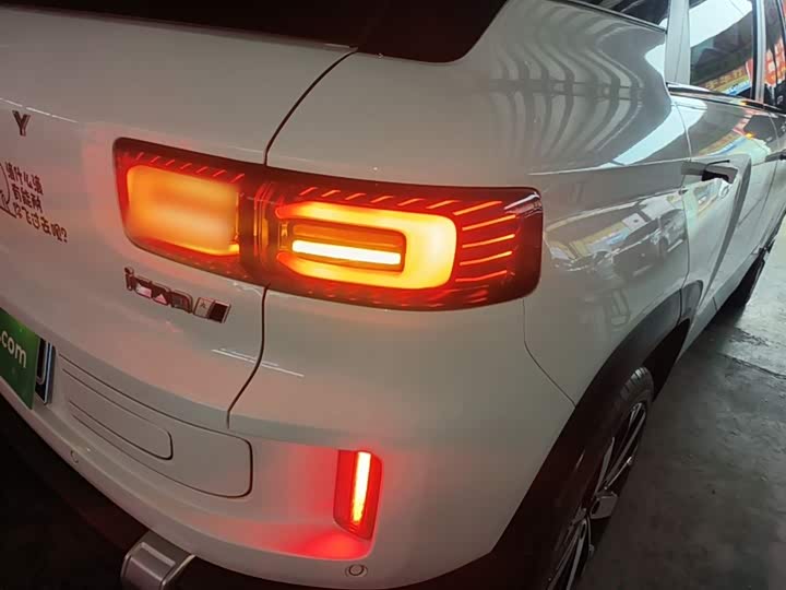 Geely Icon 2023 2023款 1.5TD 巧克力醇巧版