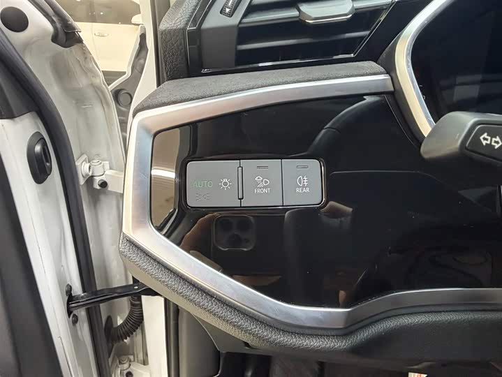 Фото 9 - Audi Q3