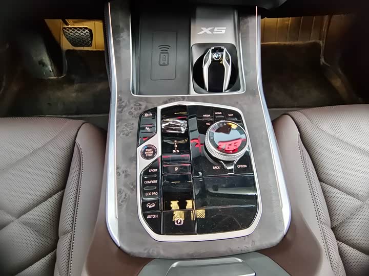 Фото 9 - BMW X5
