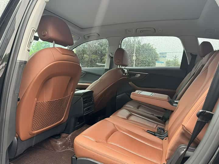 Audi Q7 2021 2021款 45 TFSI quattro S line运动型