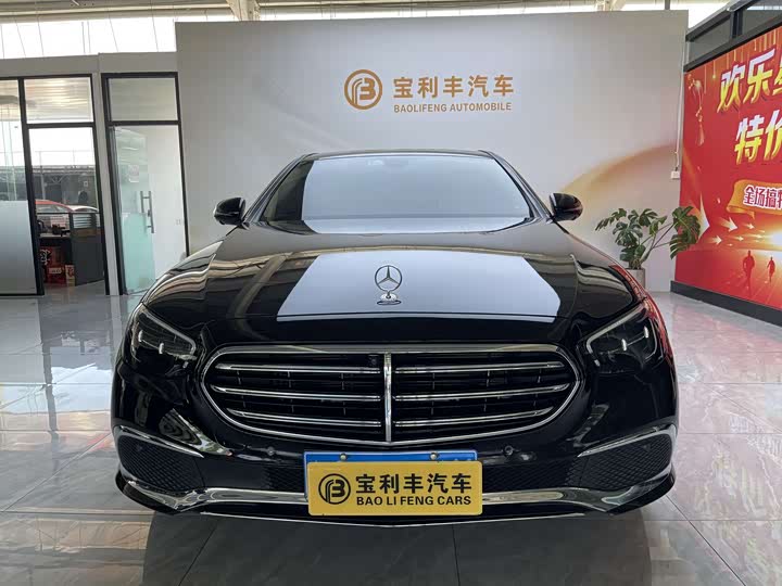 Фото 4 - Mercedes-Benz E-Class