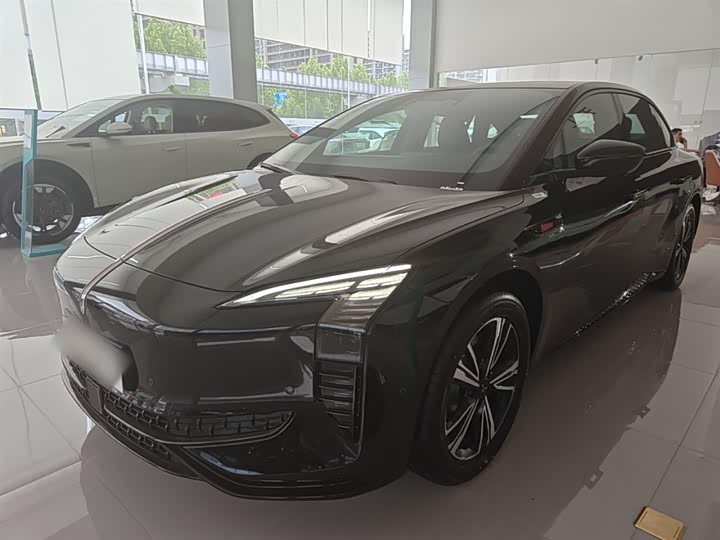 2025 Hongqi EH7