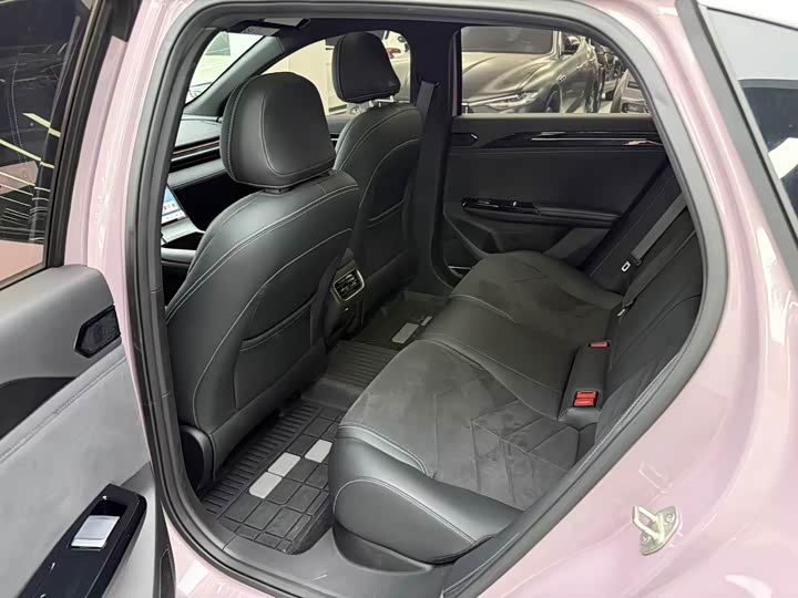 Geely Galaxy L6 2024 2024款 125km 创想版