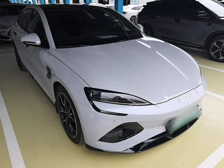 2025 BYD Seal