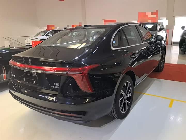 Фото 7 - Hongqi H5 Hybrid