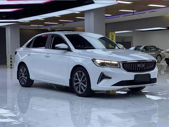 Фото 3 - Geely Emgrand