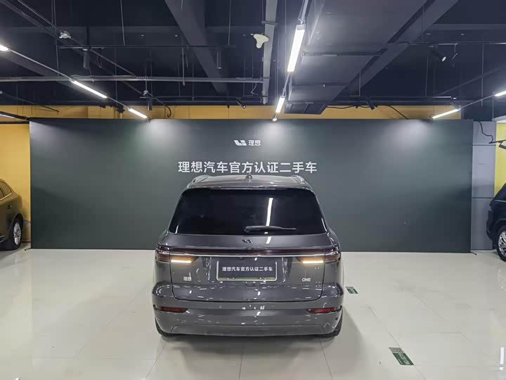 Фото 6 - LiXiang One