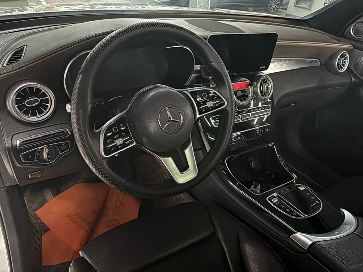 Фото 9 - Mercedes-Benz GLC-Class