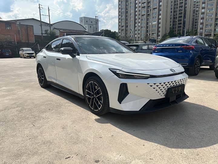 2024 Changan UNI-V Hybrid