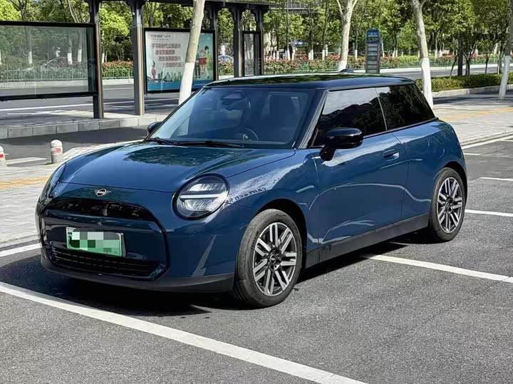 Mini Cooper 2025 2025款 改款 466km COOPER E 经典派
