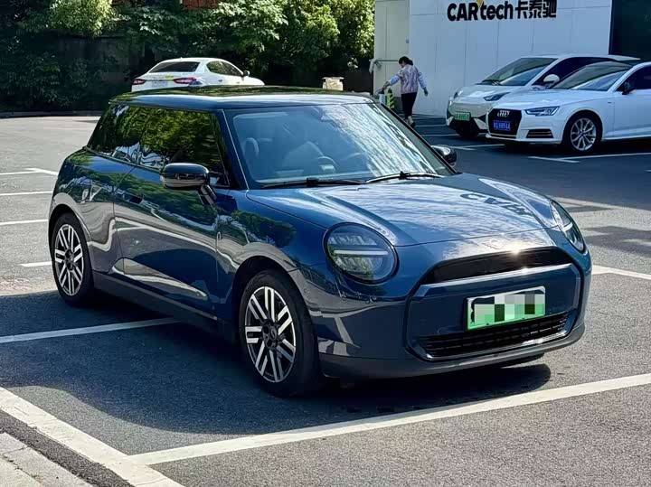 Mini Cooper 2025 2025款 改款 466km COOPER E 经典派