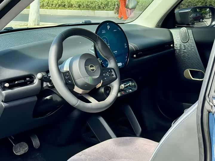Mini Cooper 2025 2025款 改款 466km COOPER E 经典派