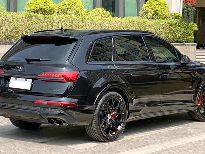 Audi Q7 2021 2021款 55 TFSI quattro S line运动型