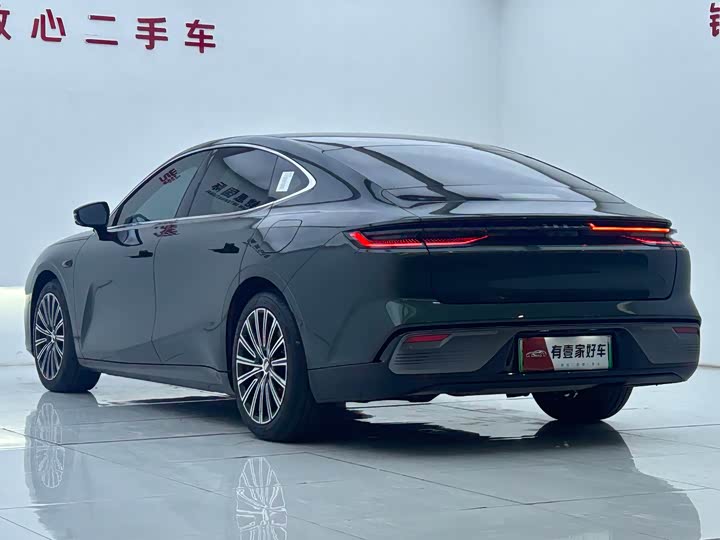 Фото 4 - Geely Galaxy Starshine 8 EM-i