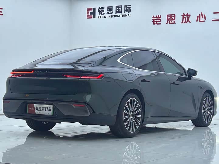 Фото 6 - Geely Galaxy Starshine 8 EM-i