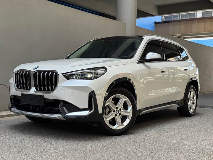 Фото 1 - BMW X1