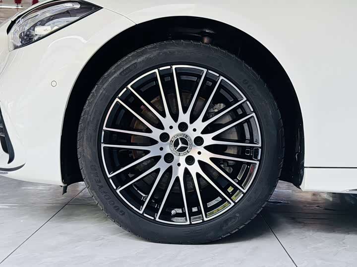 Фото 5 - Mercedes-Benz C-Class