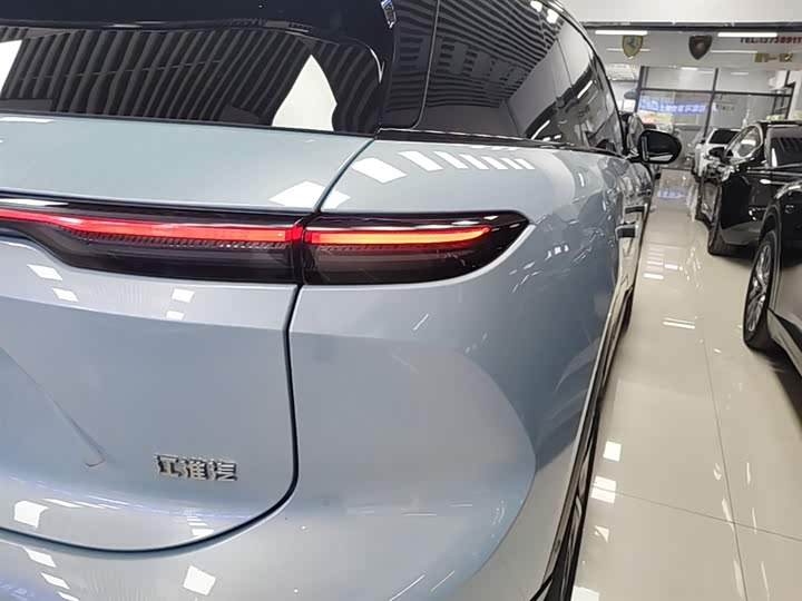 Фото 8 - Nio ES6