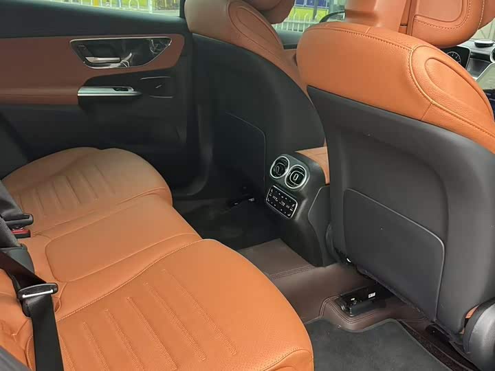 Mercedes-Benz GLC-Class 2026 2026款 GLC 260 L 4MATIC 经典版
