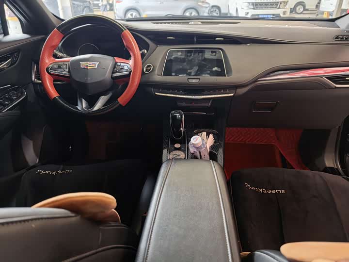 Фото 5 - Cadillac XT4
