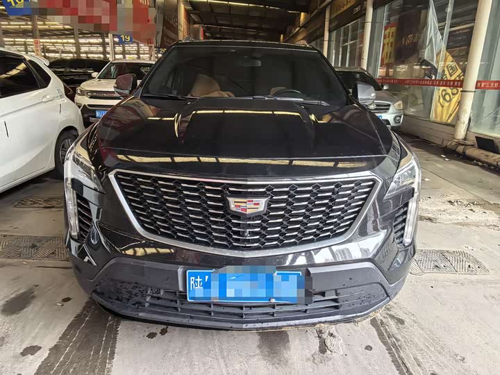 Фото 6 - Cadillac XT4