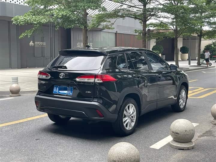 Фото 3 - Toyota Corolla Cross